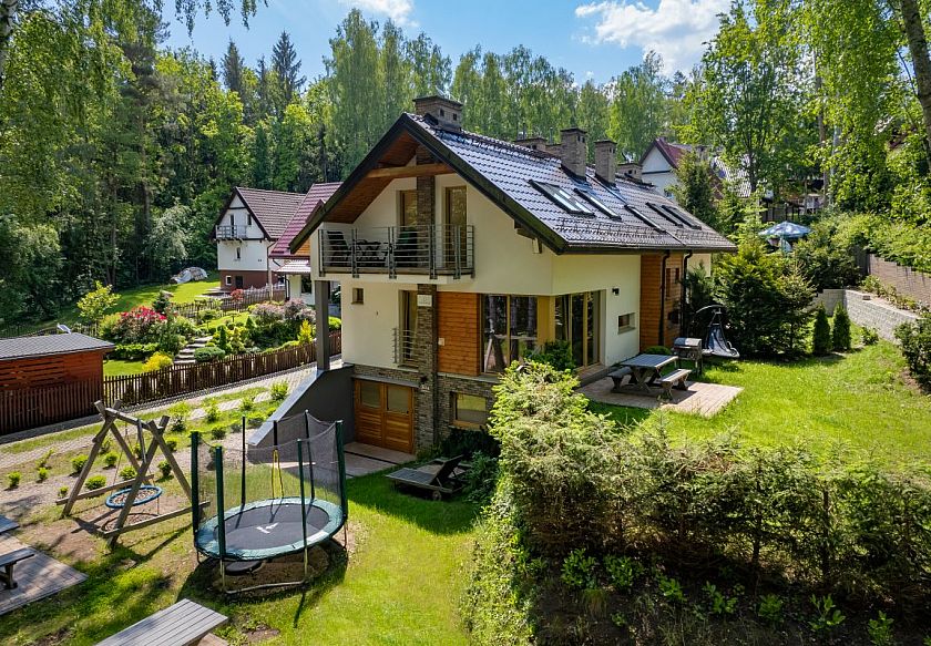 Mazursko.pl - domy nad jeziorem - noclegi Kretowiny