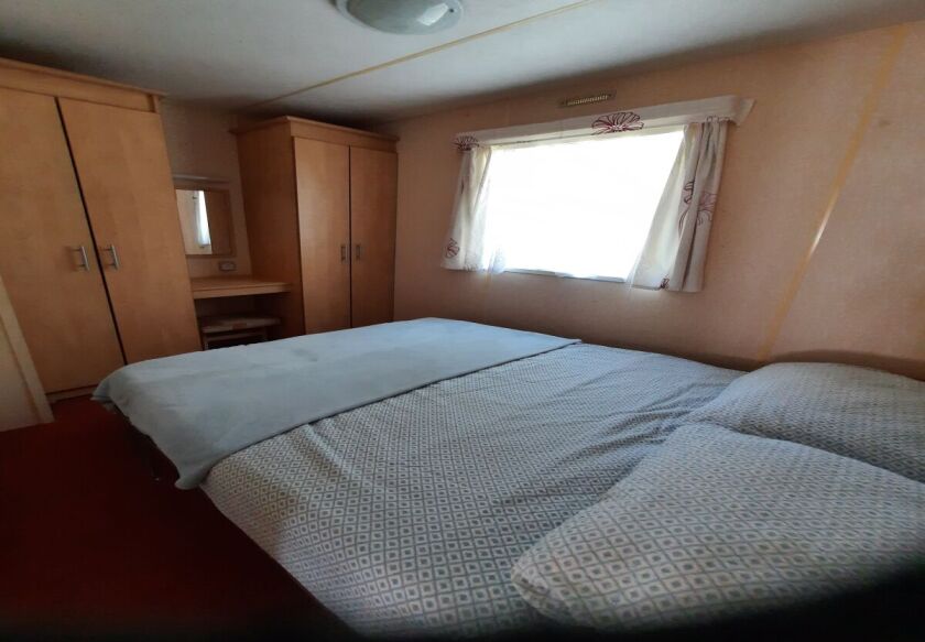 "Między Sosnami a Brzegiem Jeziora" 8