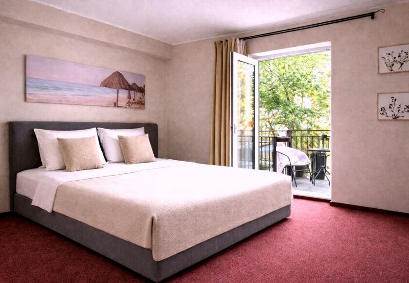 Morska Fala; pokoje, apartamenty, domki z bala 18