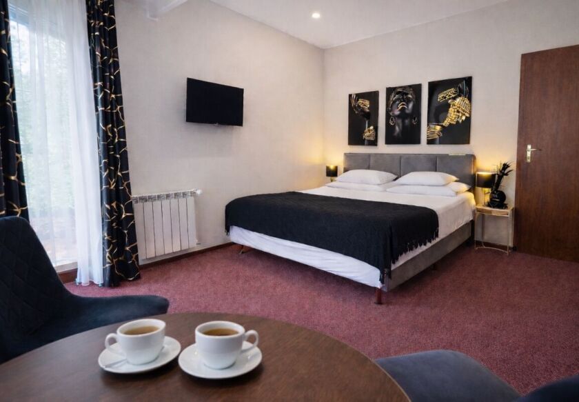 Morska Fala; pokoje, apartamenty, domki z bala 19