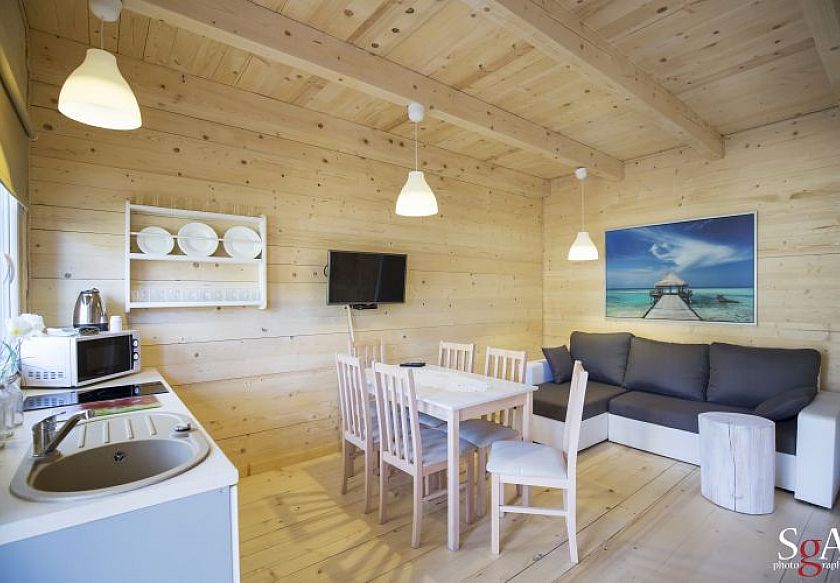 Morska Fala; pokoje, apartamenty, domki z bala 10