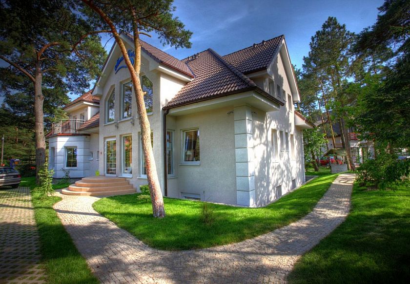 Morska Fala; pokoje, apartamenty, domki z bala 2