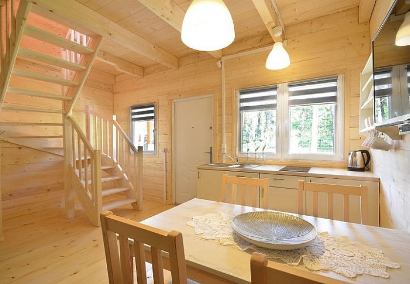 Morska Fala; pokoje, apartamenty, domki z bala 5