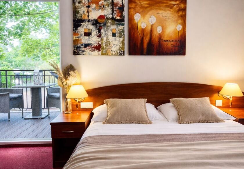 Morska Fala; pokoje, apartamenty, domki z bala 38