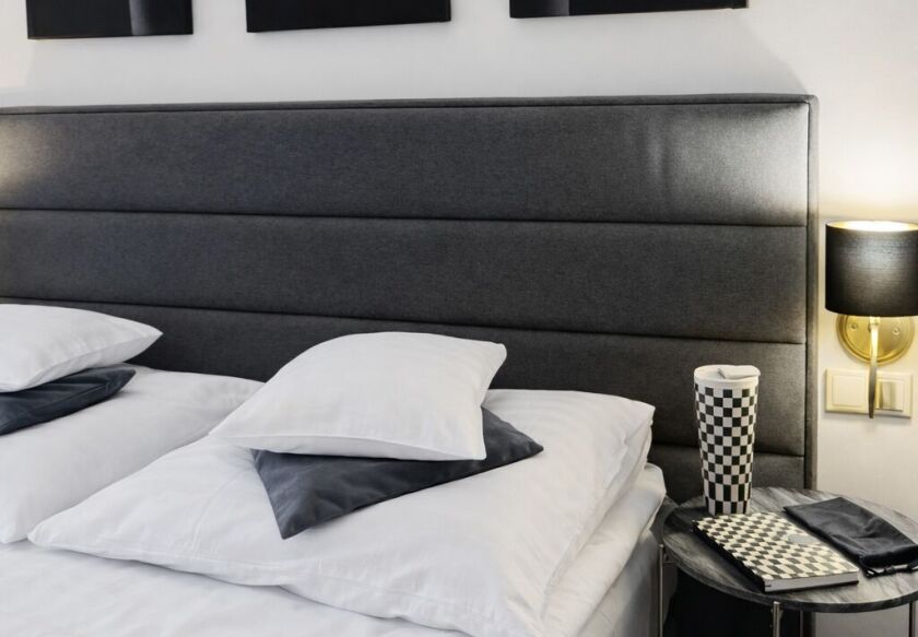 Morska Fala; pokoje, apartamenty, domki z bala 50