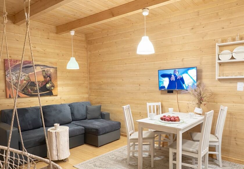 Morska Fala; pokoje, apartamenty, domki z bala 12