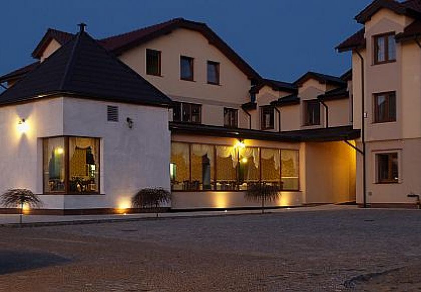 Ośrodek Rehabilitacyjno-Wypoczynkowy "Magnat" - noclegi Grzybowo