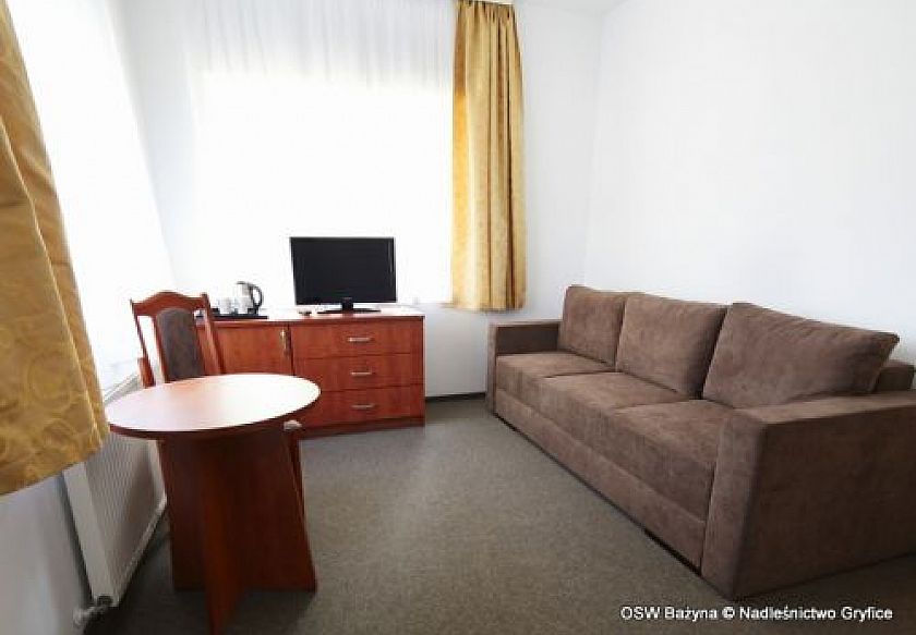 Ośrodek Szkoleniowo- Wypoczynkowy BAŻYNA 4