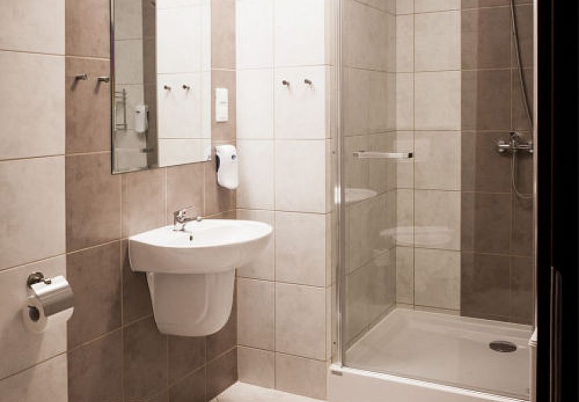 Ośrodek Szkoleniowo- Wypoczynkowy BAŻYNA 14