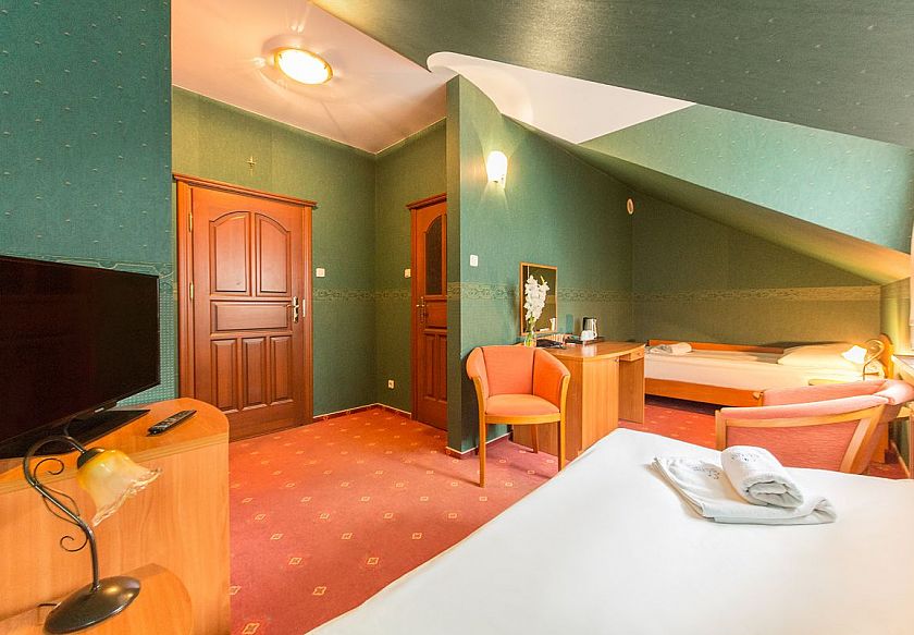 Ośrodek Wczasowy HELENA 30