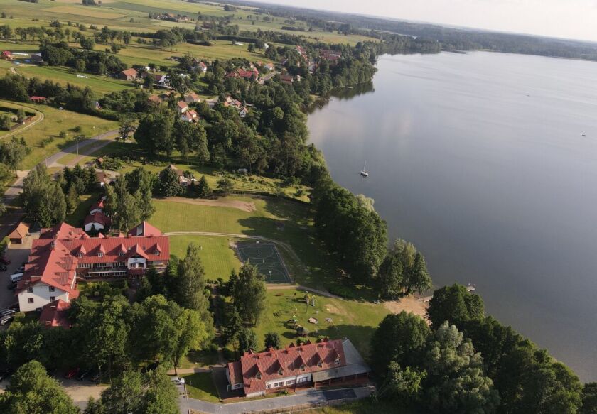 Ośrodek Wczasowy HELENA - noclegi Kruklanki