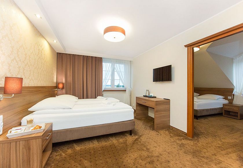 Ośrodek Wczasowy HELENA 36