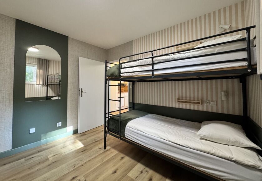 Ośrodek Wczasowy Ostr&oacute;w Pieckowski 14