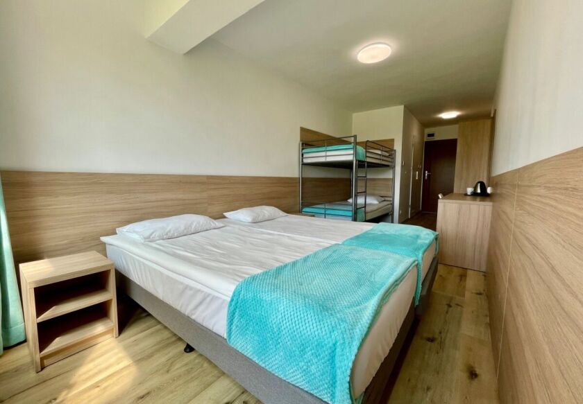 Ośrodek Wczasowy Ostr&oacute;w Pieckowski 2