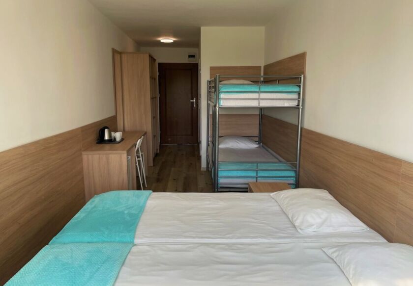 Ośrodek Wczasowy Ostr&oacute;w Pieckowski 3