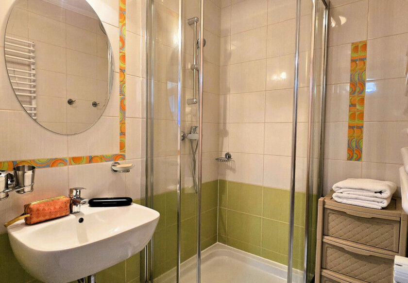 Pok&oacute;j typu studio 2 + 2