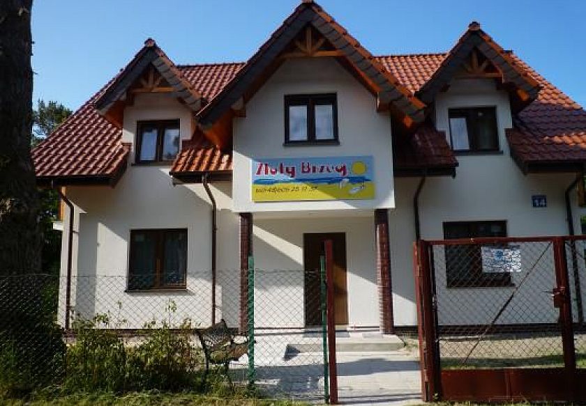 Pensjonat ZŁOTY BRZEG - noclegi Rowy