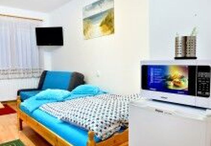 Pokoje Alicja 250m do plaży 11