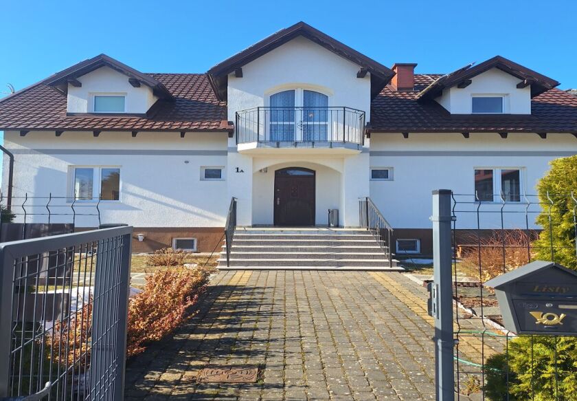 Pokoje Gościnne ALFA - noclegi Jantar