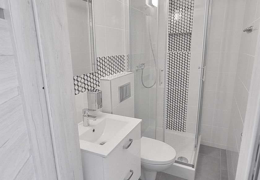 łazienka do pokoju 3 osob