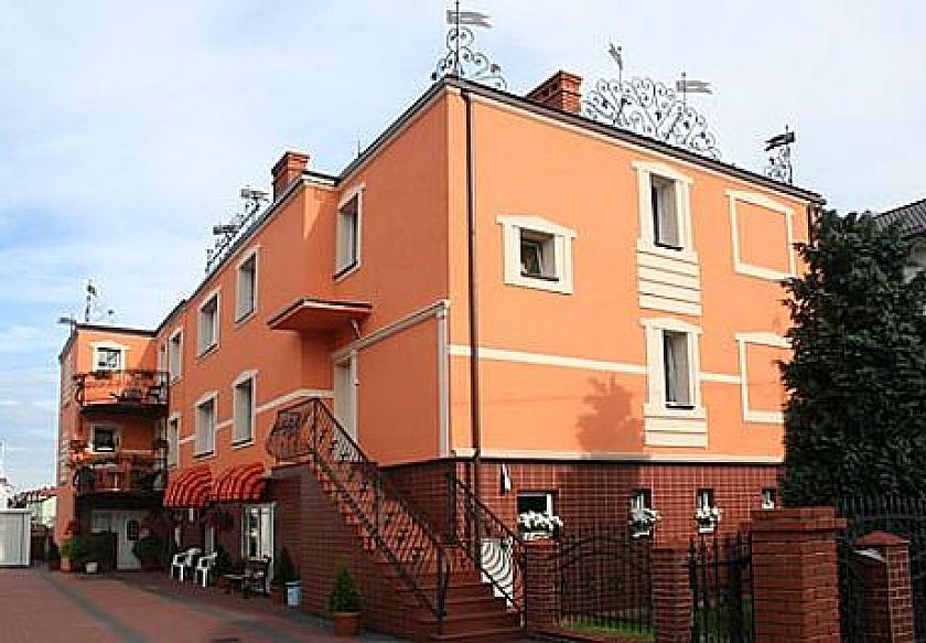 Pokoje Gościnne MAGNAT II - noclegi Łeba