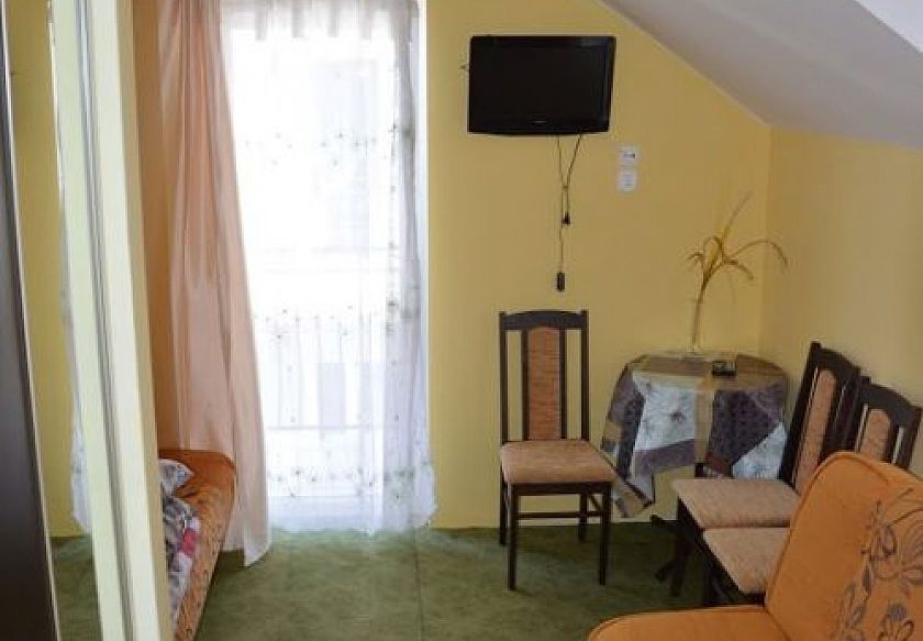 Pokoje i Apartamenty 22