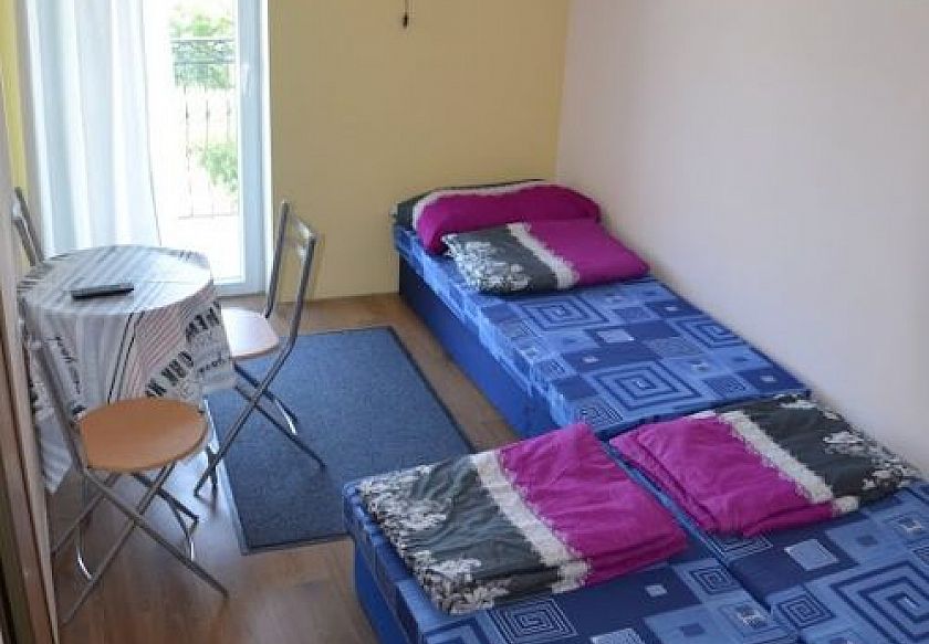 Pokoje i Apartamenty 32