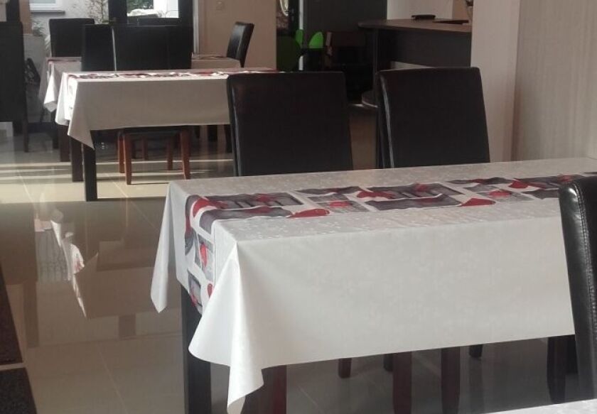 Pokoje i Apartamenty 64