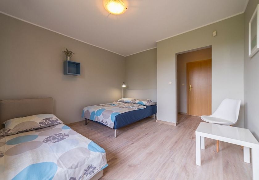 apartament na parterze z wyjściem do ogrodu