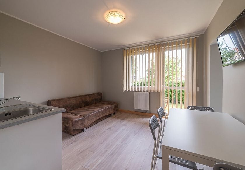 apartament na parterze z wyjściem do ogrodu