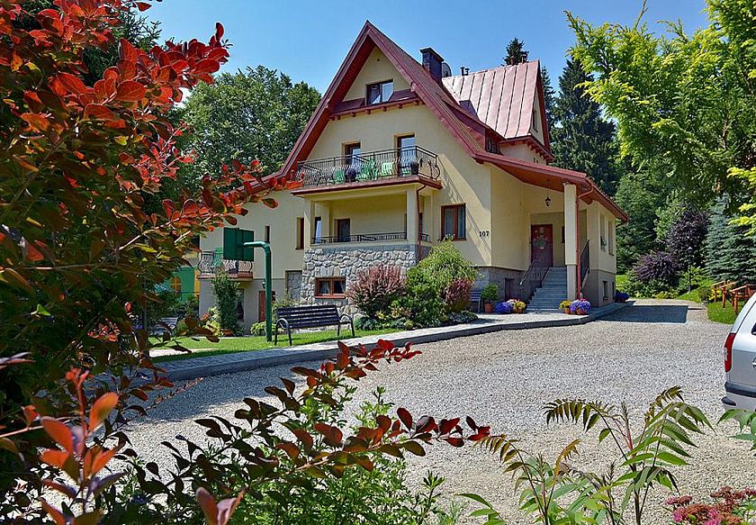 Promet&oacute;wka Noclegi z wyżywieniem - noclegi Krynica-Zdr&oacute;j