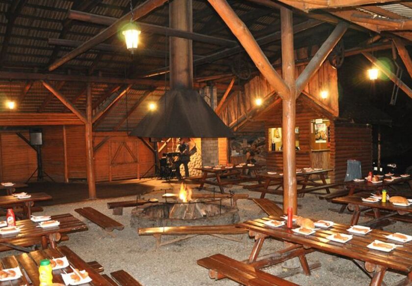 Promet&oacute;wka Noclegi z wyżywieniem 28