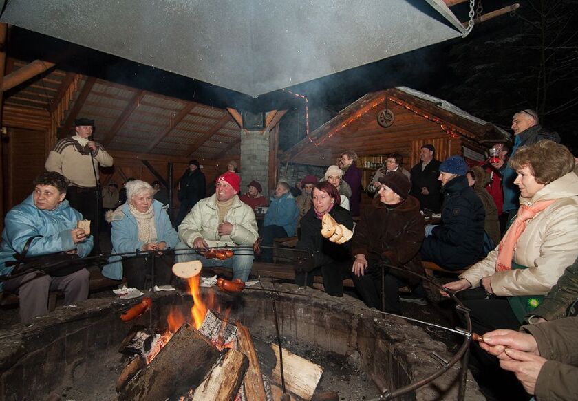 Promet&oacute;wka Noclegi z wyżywieniem 31