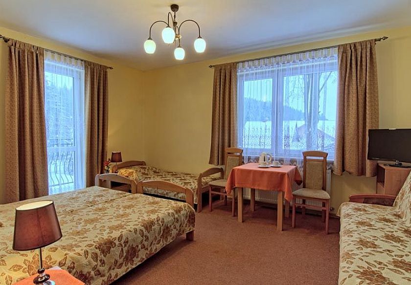 Promet&oacute;wka Noclegi z wyżywieniem 21