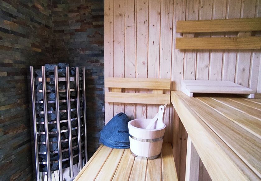 Ślusarnia całoroczny domek z sauną nad jeziorem, Kaszuby 2