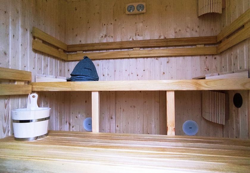 Ślusarnia całoroczny domek z sauną nad jeziorem, Kaszuby 3