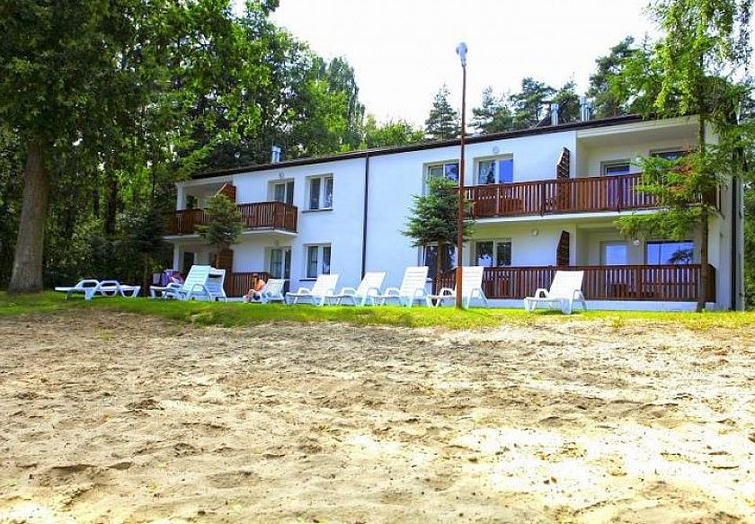 Sowi Dw&oacute;r Przyjezierze 6