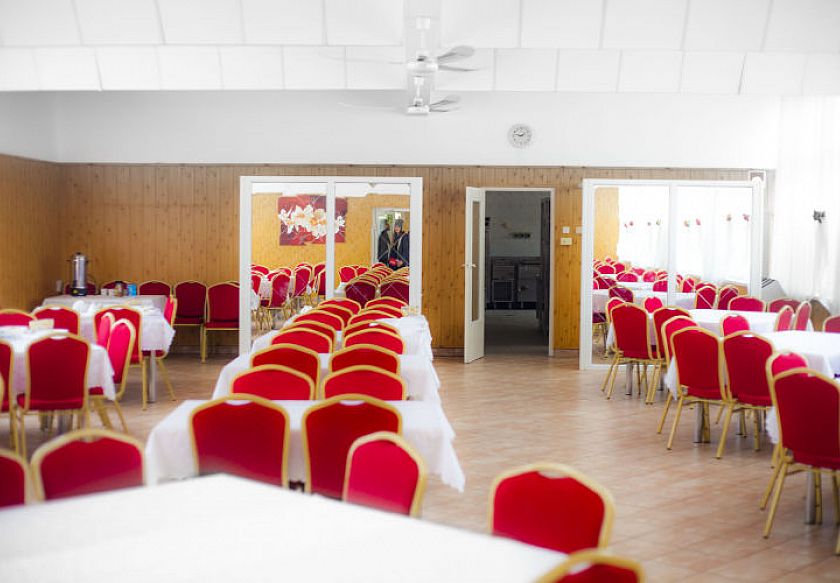 Sowi Dw&oacute;r Przyjezierze - noclegi Przyjezierze