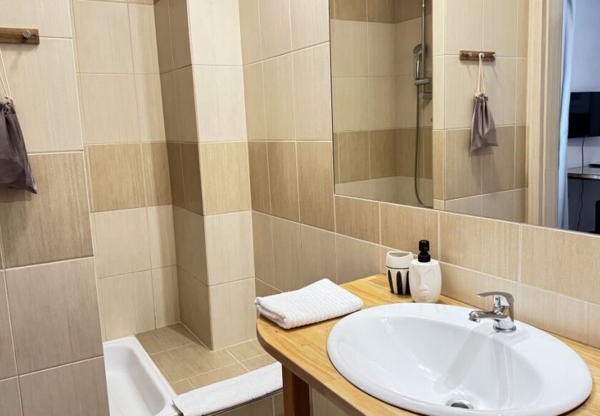 Łazienki z prysznicem