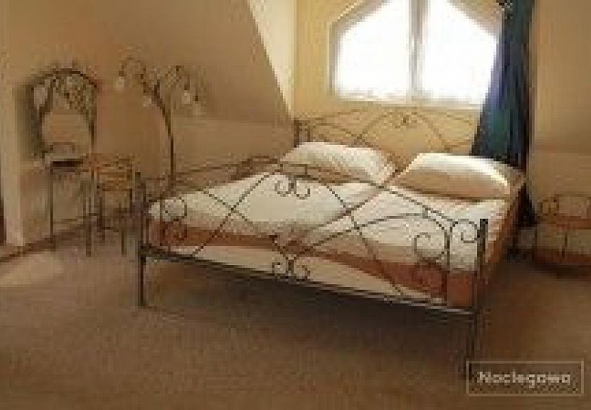 WILLA I DOMKI POD DĘBAMI 2