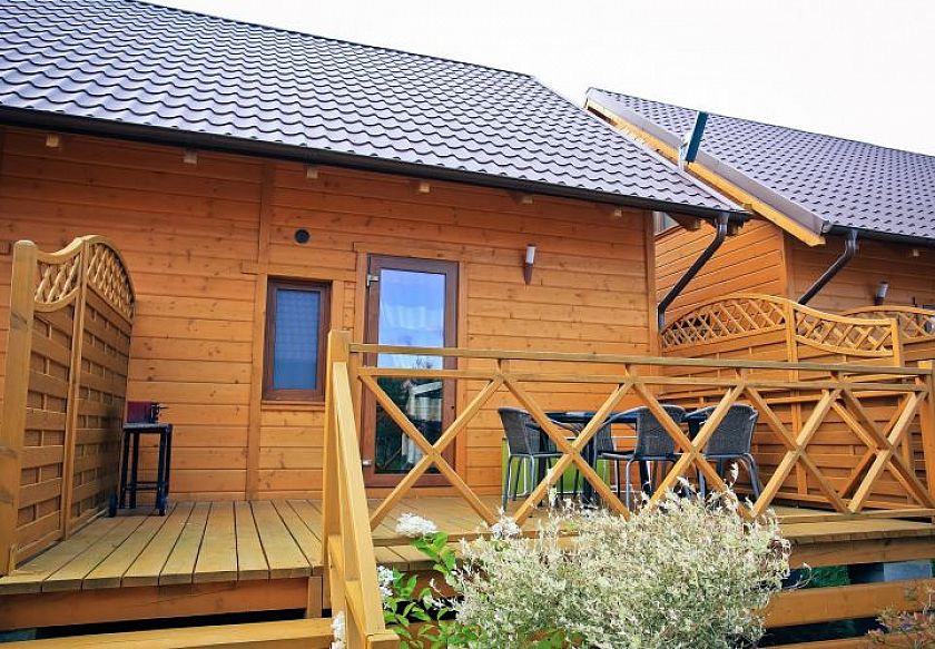 ZŁOTE DOMKI                 10