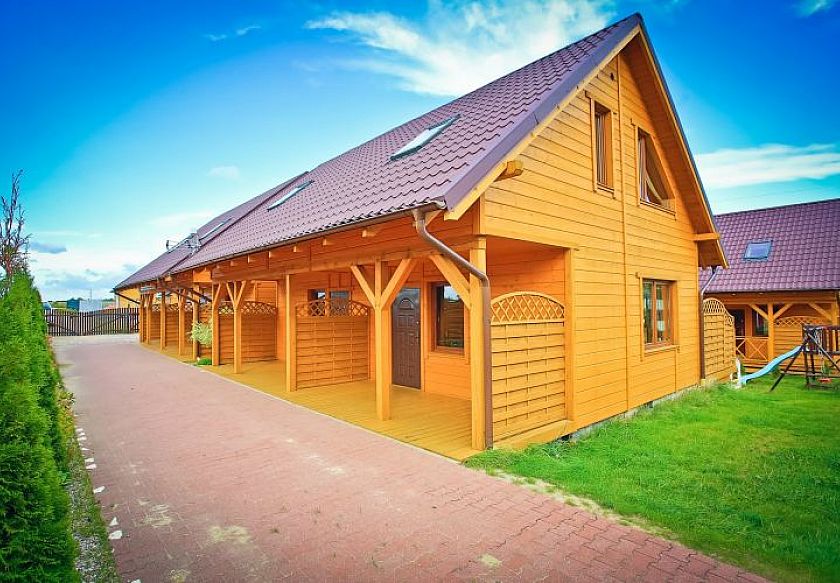 ZŁOTE DOMKI                 14