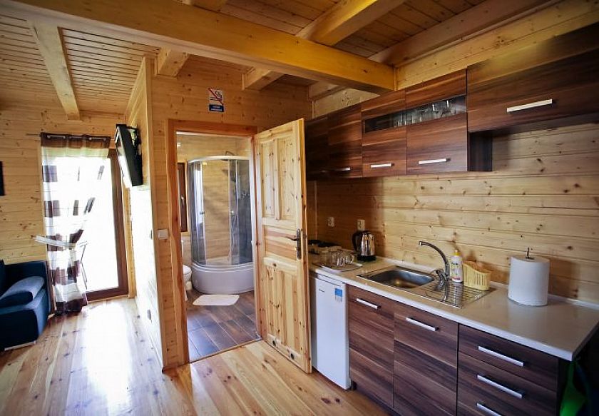 ZŁOTE DOMKI                 2