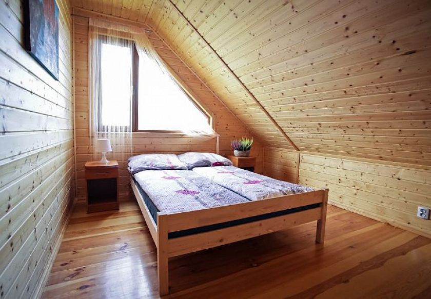 ZŁOTE DOMKI                 4